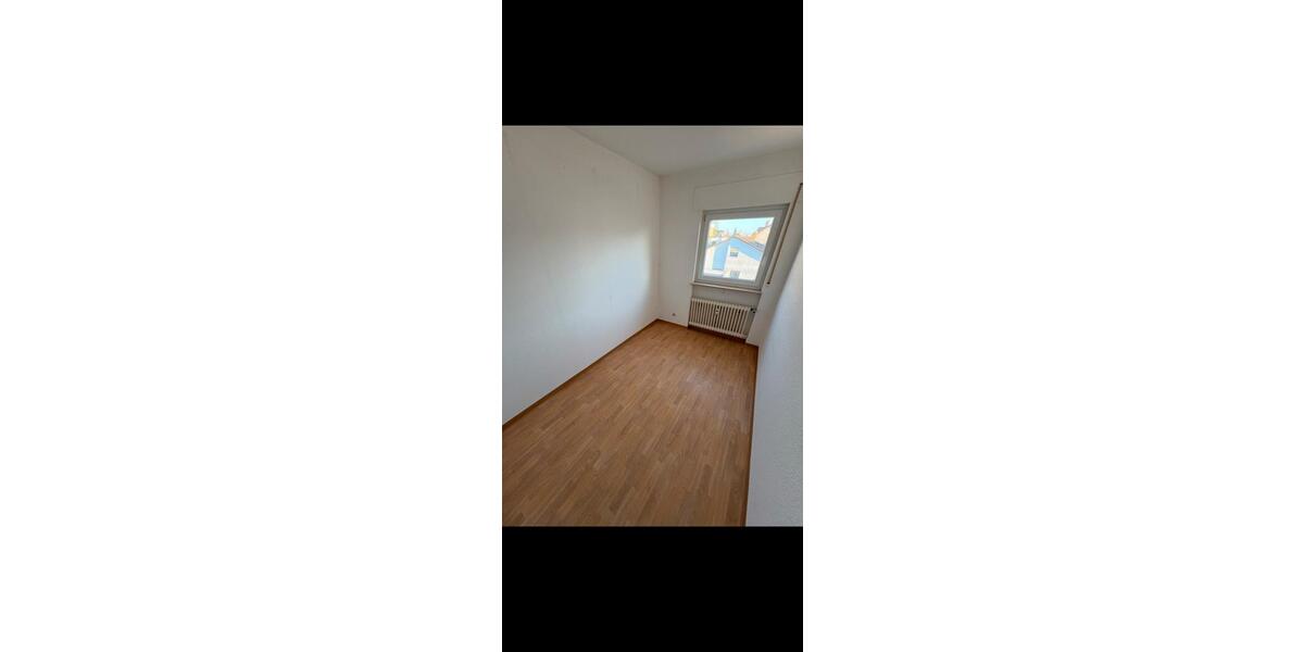 Etagenwohnung Trebur - 3 Zimmer, 114 m&sup2;, 1.550&euro; | Angebot:25936574