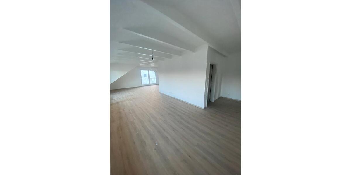 Etagenwohnung Dillingen an der Donau - 2 Zimmer, 81 m&sup2;, 900&euro; | Angebot:25553088