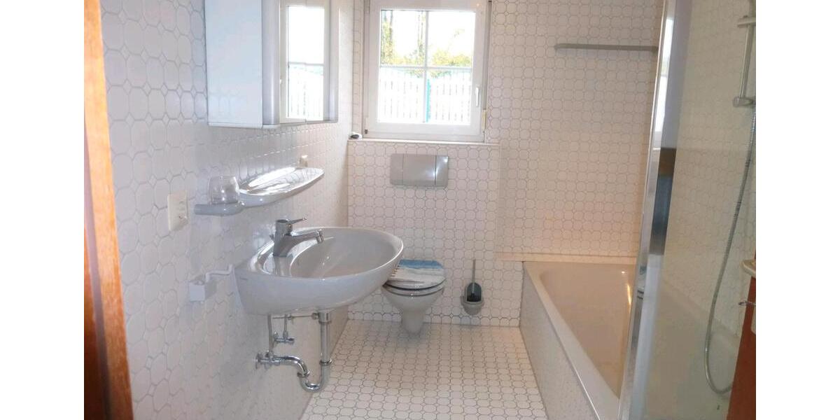 Erdgeschoßwohnung Lauchringen - 2 Zimmer, 75 m&sup2;, 1.070&euro; | Angebot:24886369