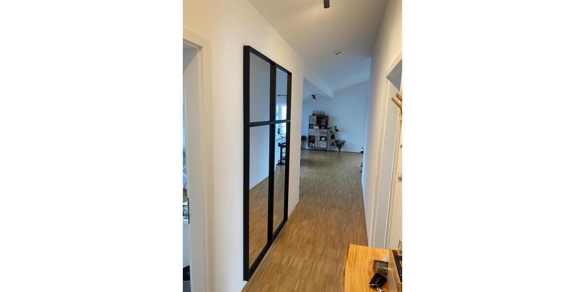 Dachgeschoßwohnung Regensburg Ganghofersiedlung - 4 Zimmer, 102 m&sup2;, 1.430&euro; | Angebot:26278126