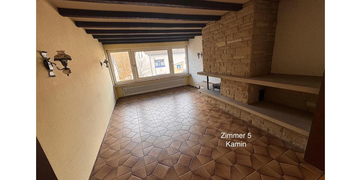 Etagenwohnung Walsdorf - 6 Zimmer, 210 m&sup2;, 1.150&euro; | Angebot:22152708