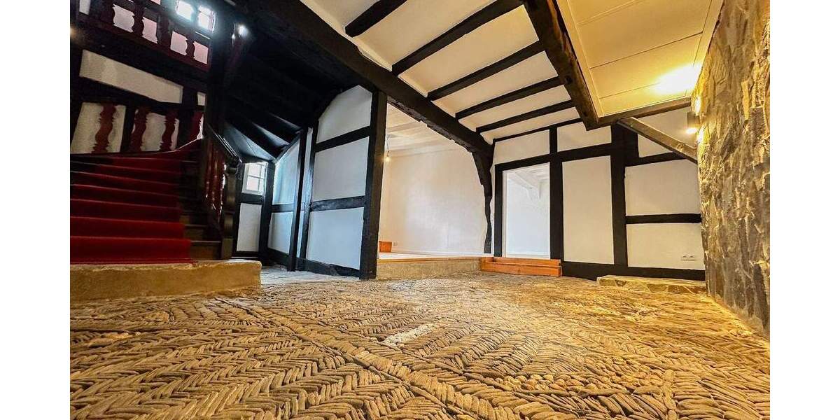 Einfamilienhaus Euskirchen Flamersheim - 7 Zimmer, 190 m&sup2;, 2.280&euro; | Angebot:25695597