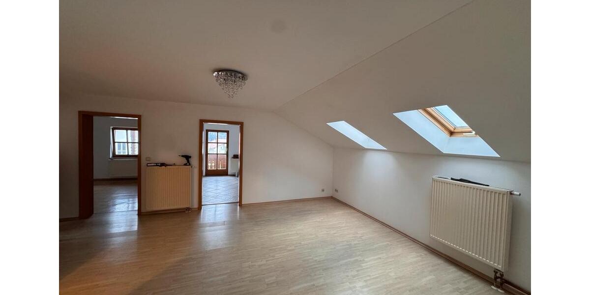Etagenwohnung Grafling - 4 Zimmer, 90 m&sup2;, 800&euro; | Angebot:25989362