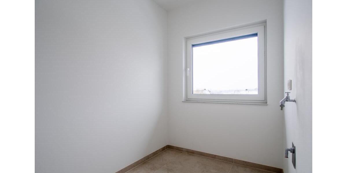 Dachgeschoßwohnung Hiddenhausen - 3 Zimmer, 106 m&sup2;, 1.100&euro; | Angebot:25921778