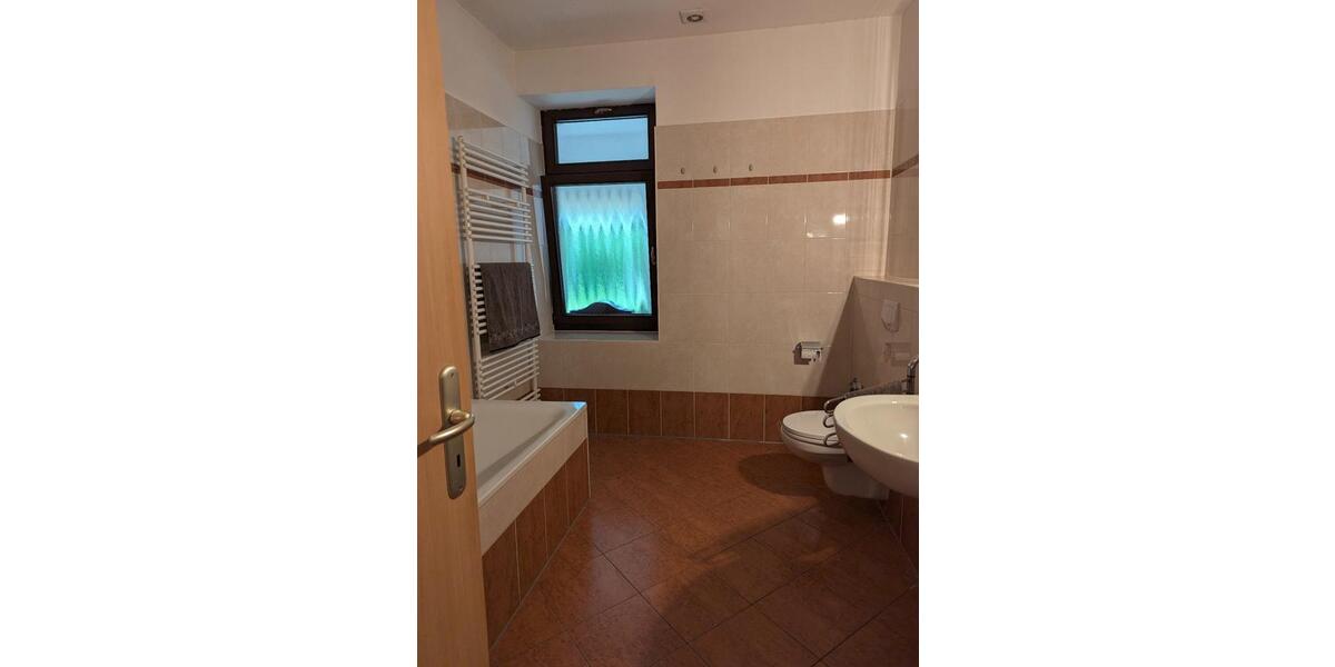 Hochparterre Delitzsch - 4 Zimmer, 143 m&sup2;, 1.299&euro; | Angebot:26630148