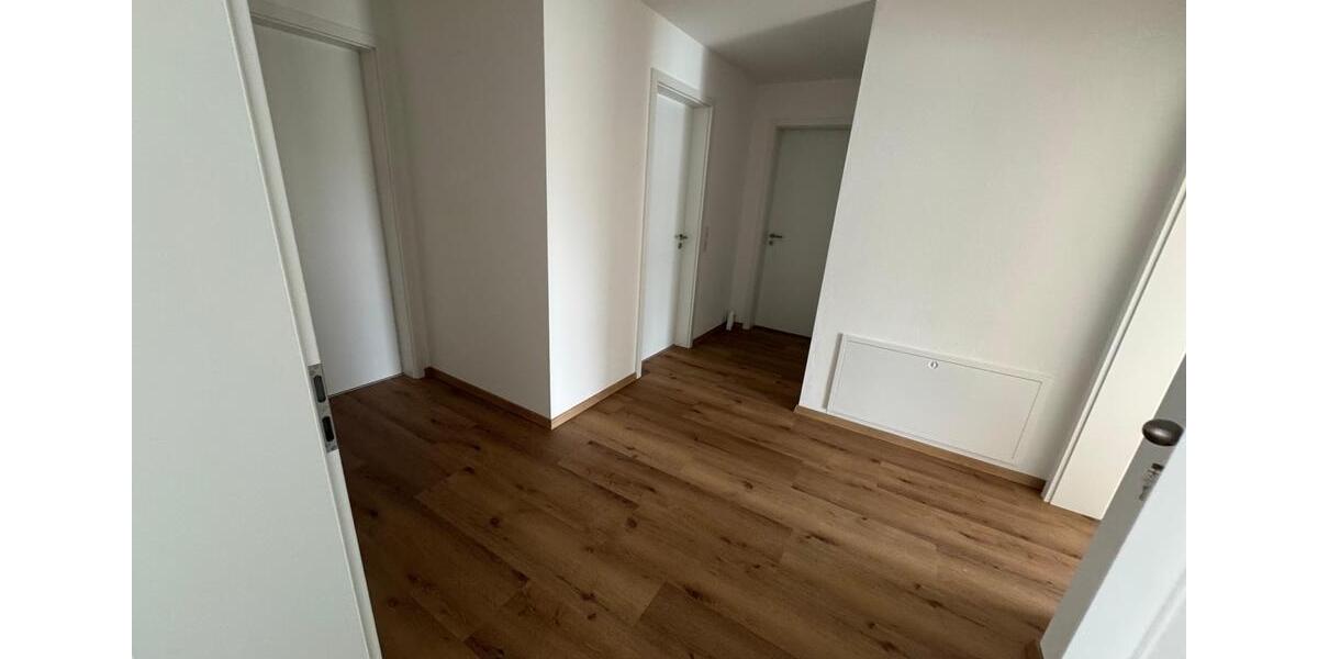 Erdgeschoßwohnung Schmidgaden - 3 Zimmer, 85 m&sup2;, 1.050&euro; | Angebot:25626153