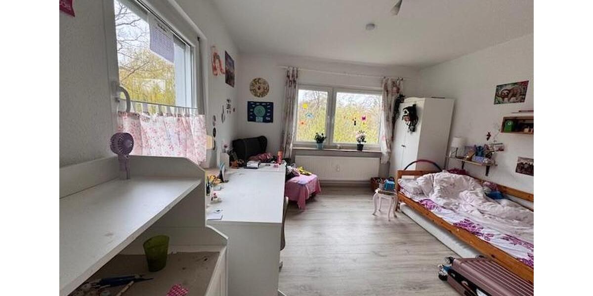 Etagenwohnung Allendorf (Lumda) - 7 Zimmer, 185 m&sup2;, 1.300&euro; | Angebot:26396957