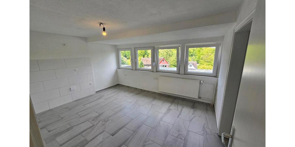 Etagenwohnung Hilchenbach - 3 Zimmer, 87 m&sup2;, 690&euro; | Angebot:26648915
