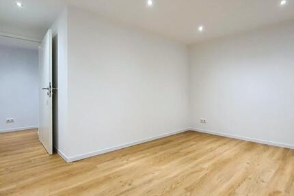 Freundliche 3-Zimmer-Wohnung mit EBK und Terrasse im Ahorntal