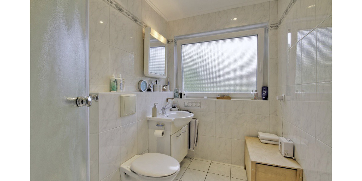 lichtdurchflutete Drei-Zimmer-Wohnung in Pinneberg 3 zimmer