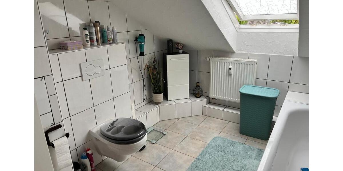 Dachgeschoßwohnung Twistetal - 3 Zimmer, 77 m&sup2;, 650&euro; | Angebot:25568213