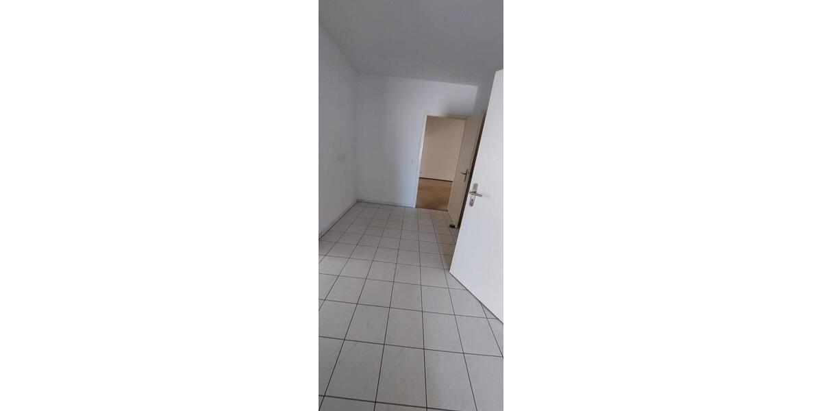 Dachgeschoßwohnung Celle - 5 Zimmer, 125 m&sup2;, 1.000&euro; | Angebot:26634957