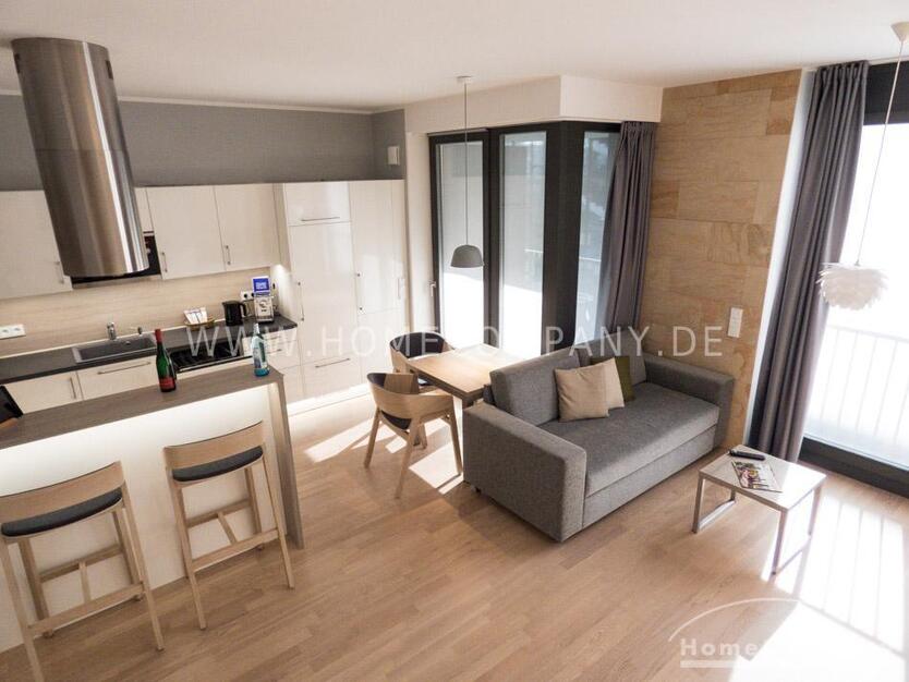 Möbliert Exclusives 1-Zimmer Apartment in Dresden-Altstadt Nähe Frauenkirche max. 2 Personen zimmer