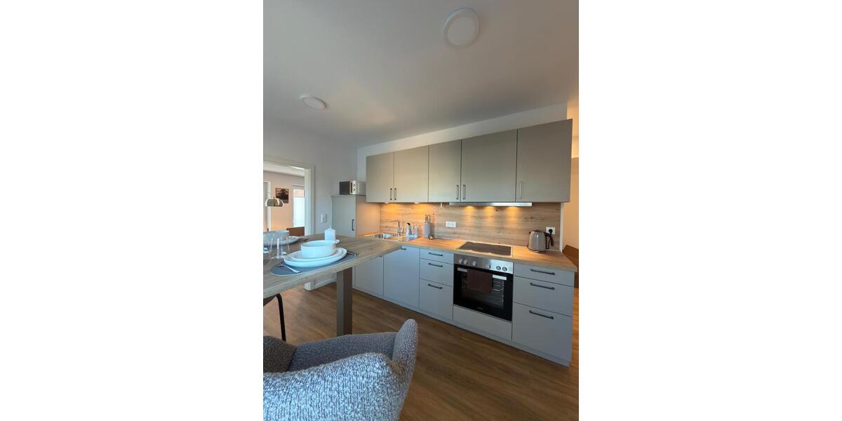 Etagenwohnung Aurich - 2 Zimmer, 65 m&sup2;, 2.100&euro; | Angebot:26564250