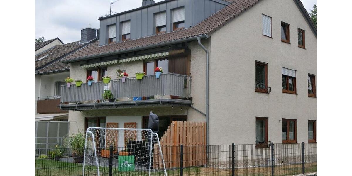 Dachgeschoßwohnung Bonn Hardtberg - 3 Zimmer, 84 m&sup2;, 680&euro; | Angebot:25251420