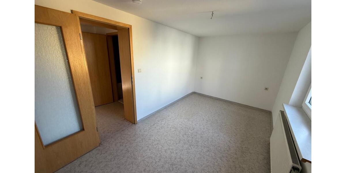 Etagenwohnung Auma-Weidatal Weidatal - 3 Zimmer, 64 m&sup2;, 335&euro; | Angebot:25138394