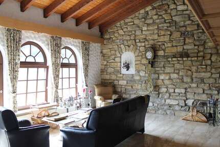 Haus zum Mieten in Baiersbronn 1.450 € 165 m²