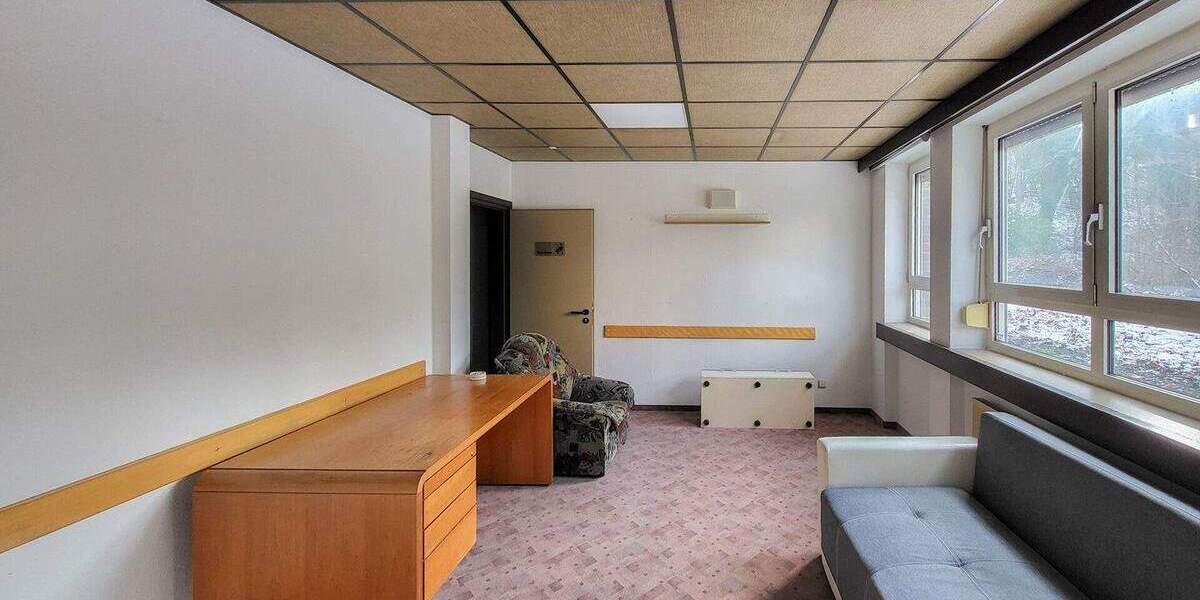 Etagenwohnung Westerburg - 1 Zimmer, 280 m&sup2;, 1.680&euro; | Angebot:25691912