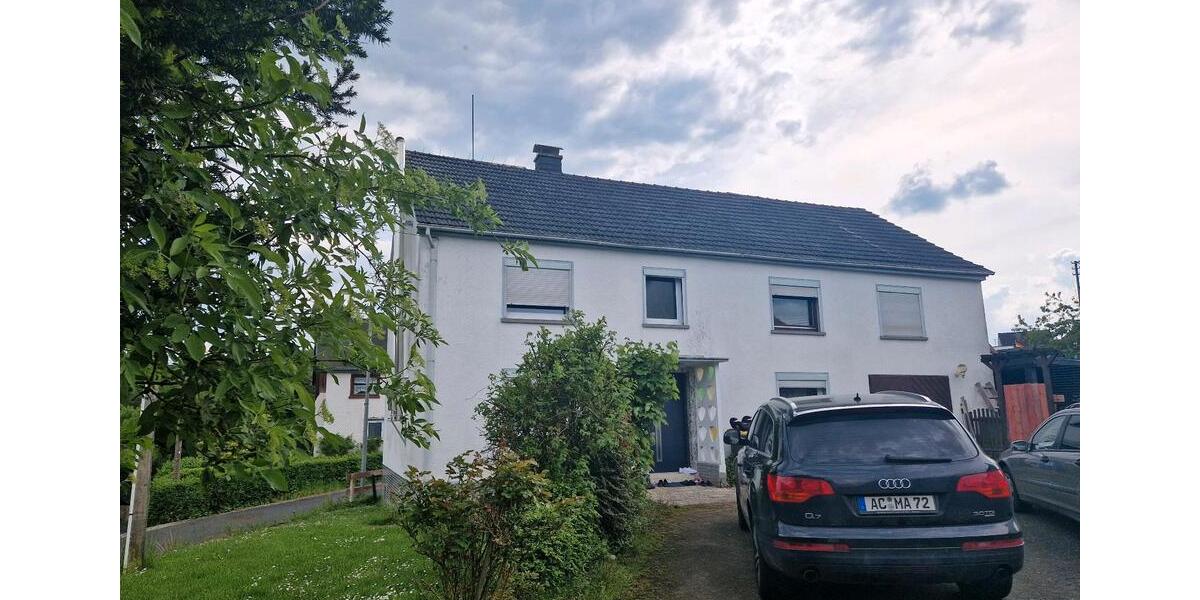 Einfamilienhaus Etzbach - 7 Zimmer, 200 m&sup2;, 1.200&euro; | Angebot:25341745