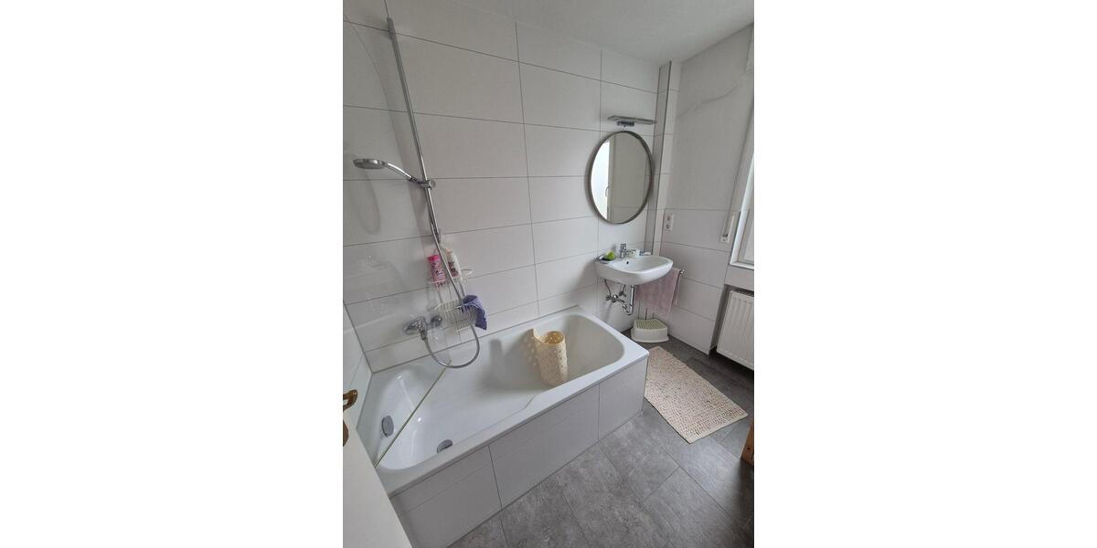 Erdgeschoßwohnung Mühlacker - 4 Zimmer, 88 m&sup2;, 850&euro; | Angebot:25886732