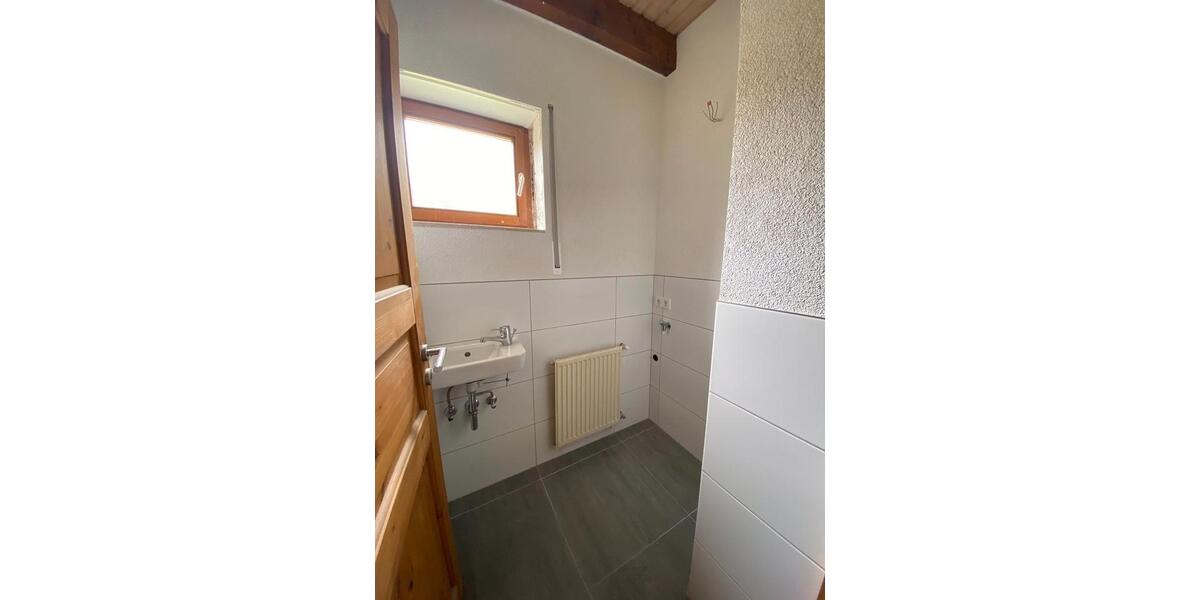 Etagenwohnung Idstein - 4 Zimmer, 130 m&sup2;, 1.300&euro; | Angebot:26482961