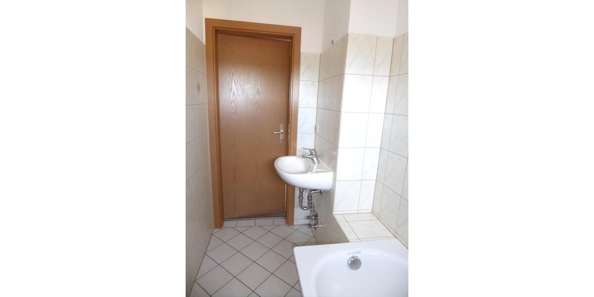 Etagenwohnung Saalfeld (Saale) - 2 Zimmer, 43 m&sup2;, 253&euro; | Angebot:26534035