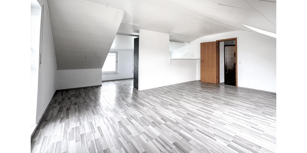 Dachgeschoßwohnung Rottweil - 3.5 Zimmer, 85 m&sup2;, 800&euro; | Angebot:25225429