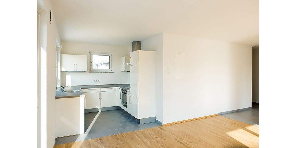 Etagenwohnung Fürth Stadeln - 3 Zimmer, 107 m&sup2;, 1.340&euro; | Angebot:25248580