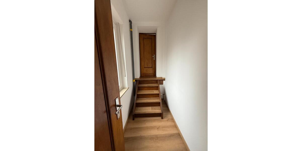 Erdgeschoßwohnung Siegen - 3 Zimmer, 84 m&sup2;, 740&euro; | Angebot:26143100