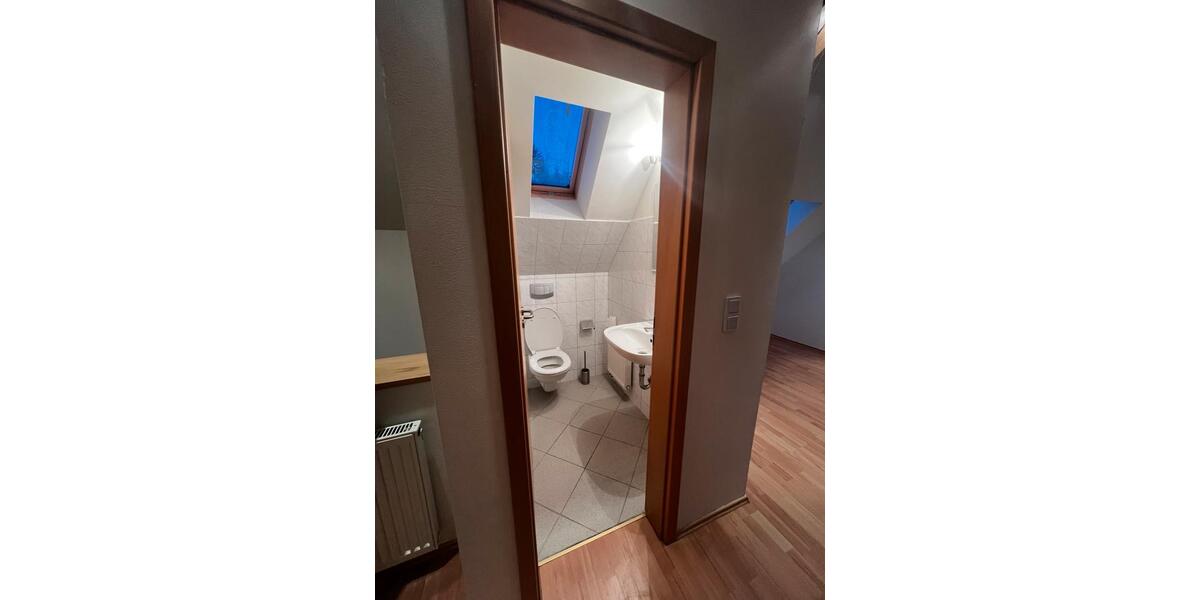 Großzügige 4Zimmer-Maisonettewohnung mit Balkon und Einbaukü 4 zimmer