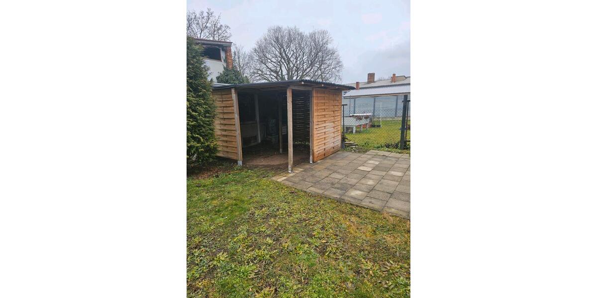 Einfamilienhaus Halberstadt - 8 Zimmer, 196 m&sup2;, 1.200&euro; | Angebot:26638579