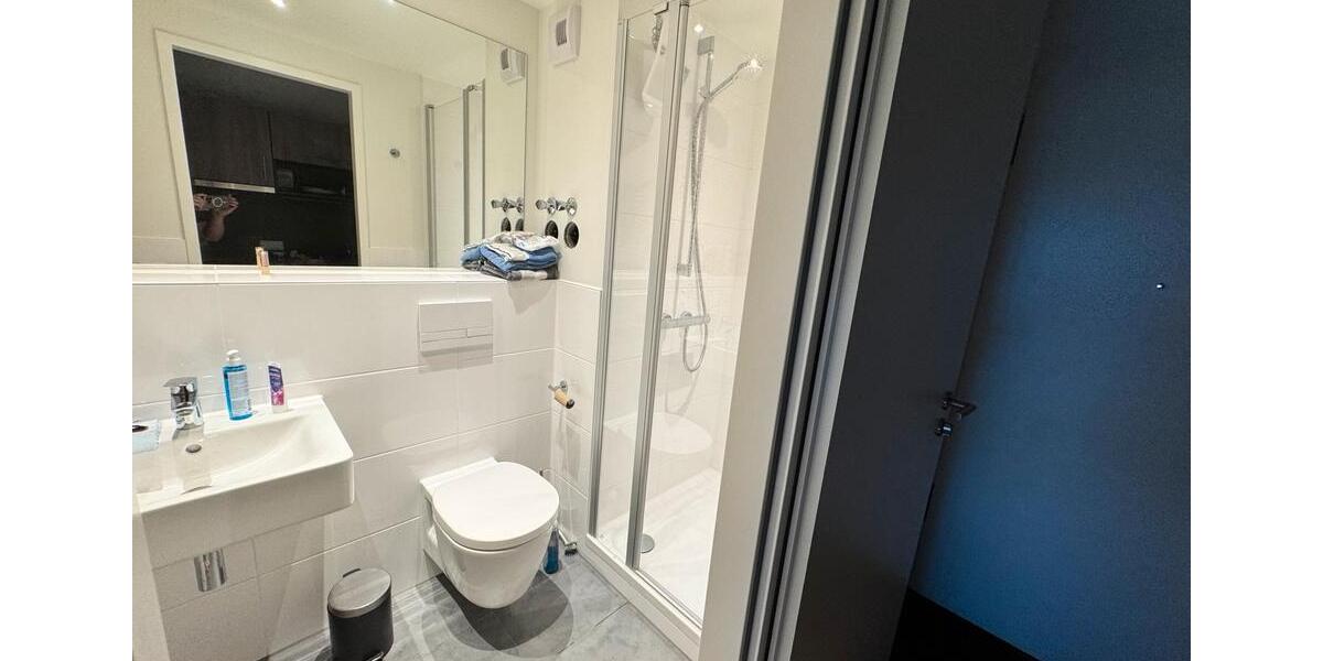 Wohnung Berlin (Dezember-März frei) mit kostenlosem Parkplatz 1 zimmer