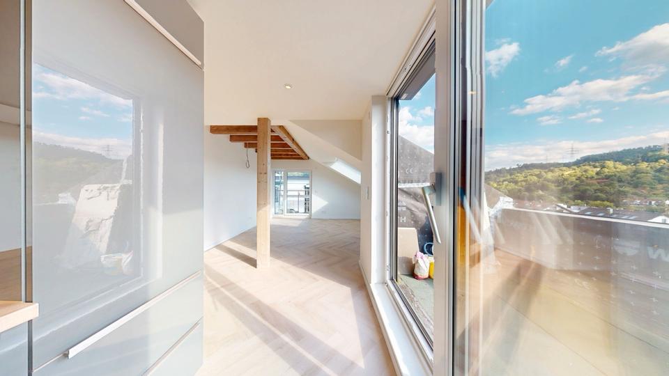 Dachgeschoßwohnung Weinstadt - 2.5 Zimmer, 60 m&sup2;, 1.190&euro; | Angebot:25812886