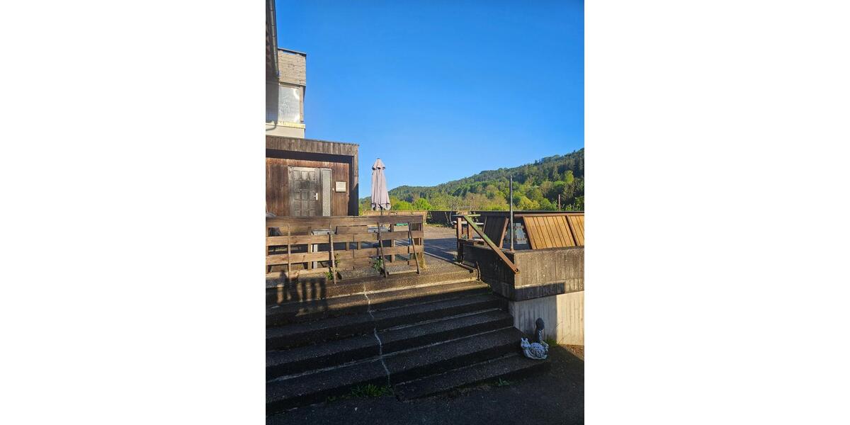 Erdgeschoßwohnung Murrhardt - 5 Zimmer, 155 m&sup2;, 1.500&euro; | Angebot:26522055