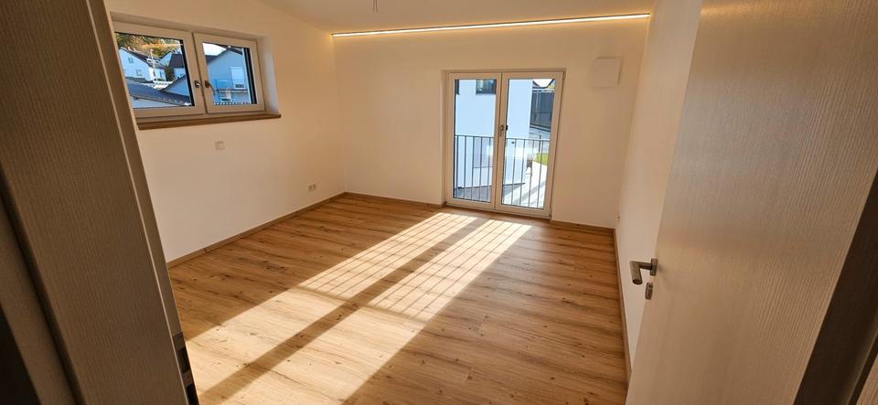 Etagenwohnung Vilshofen an der Donau - 3.5 Zimmer, 95 m&sup2;, 990&euro; | Angebot:26635430