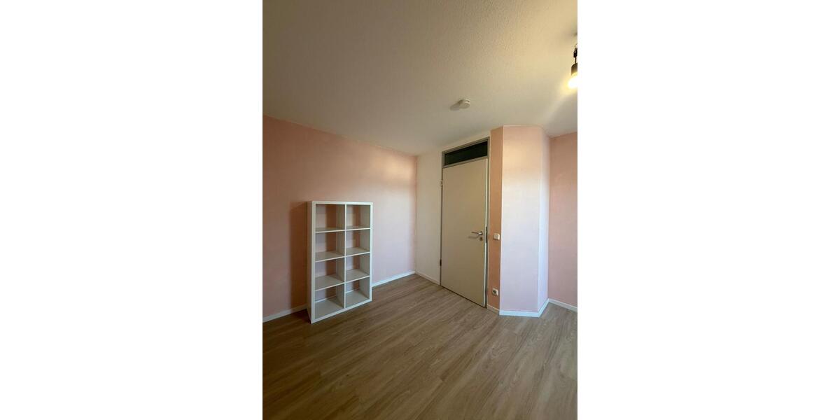Dachgeschoßwohnung Kumhausen - 1 Zimmer, 18 m&sup2;, 430&euro; | Angebot:26070195