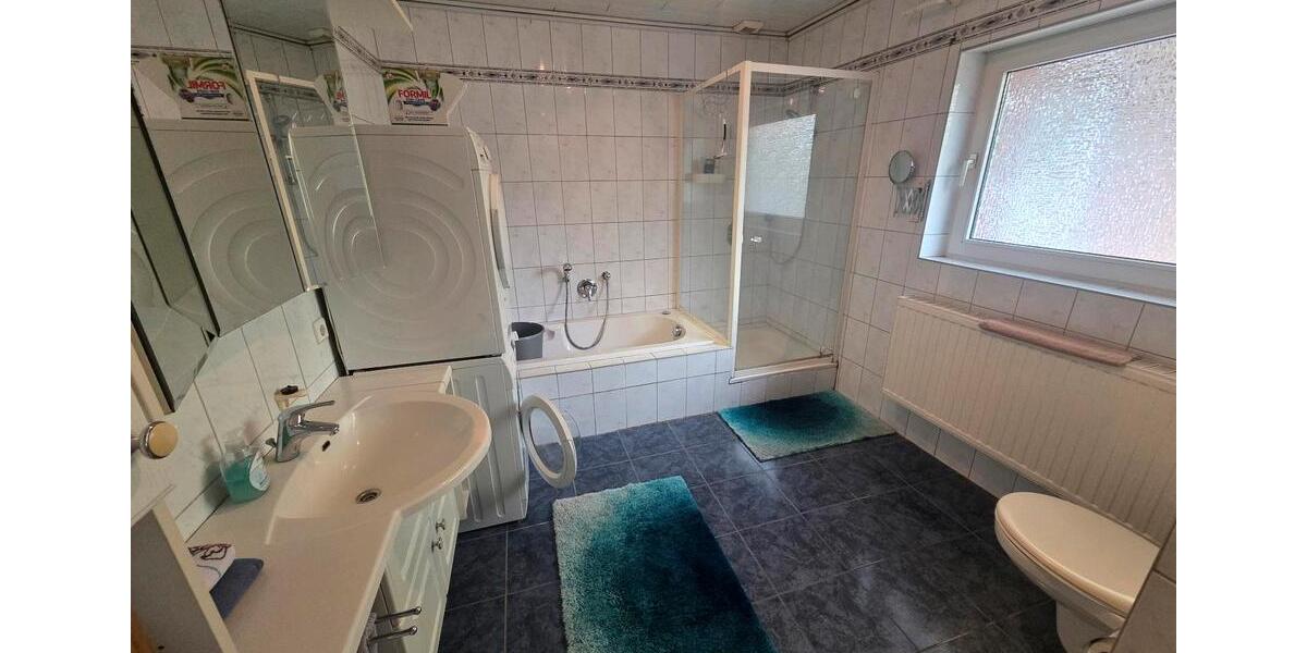 Erdgeschoßwohnung Papenburg - 4 Zimmer, 155 m&sup2;, 550&euro; | Angebot:25385588