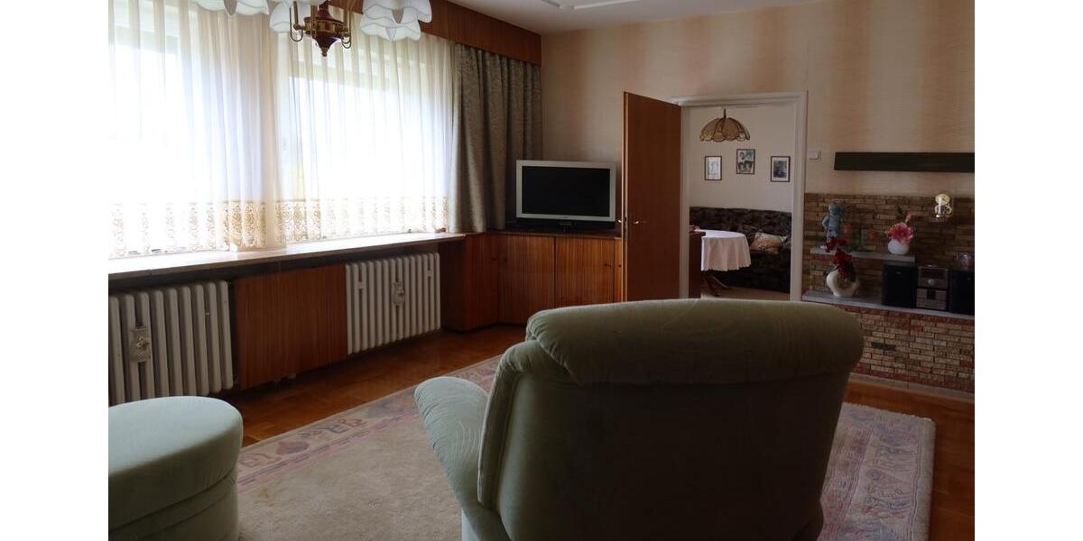 WOHNEN WIE IM EIGENEN HAUS ………………. 3 zimmer