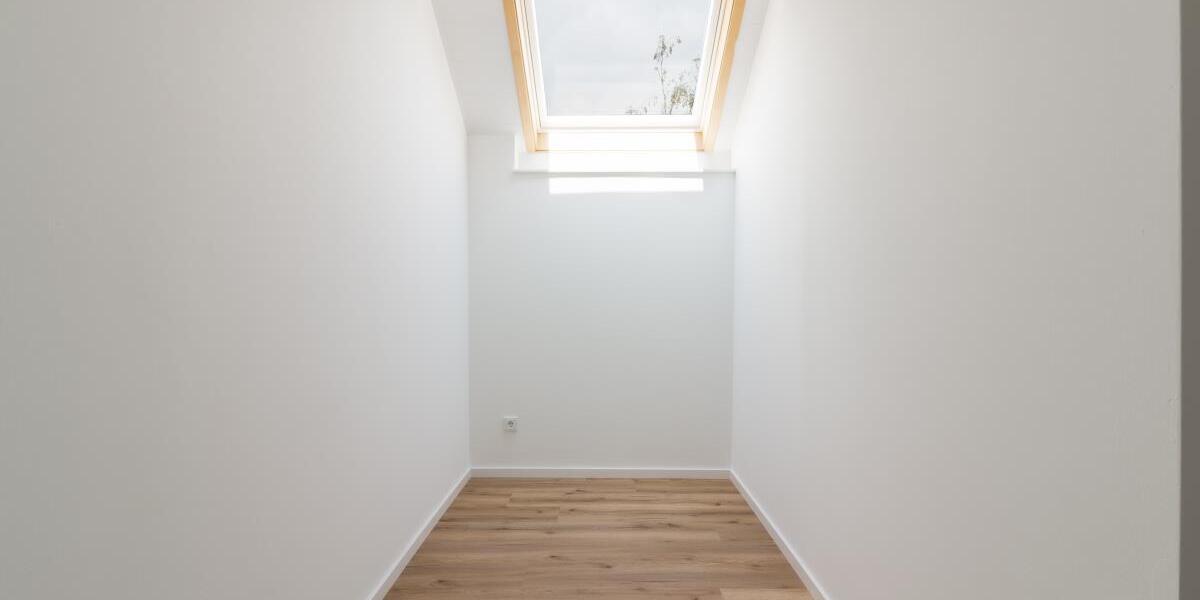 Renovierte 3-Zimmer Wohnung in ruhiger Lage von Pellingen - Dachgeschoßwohnung Pellingen | Angebot:27225332