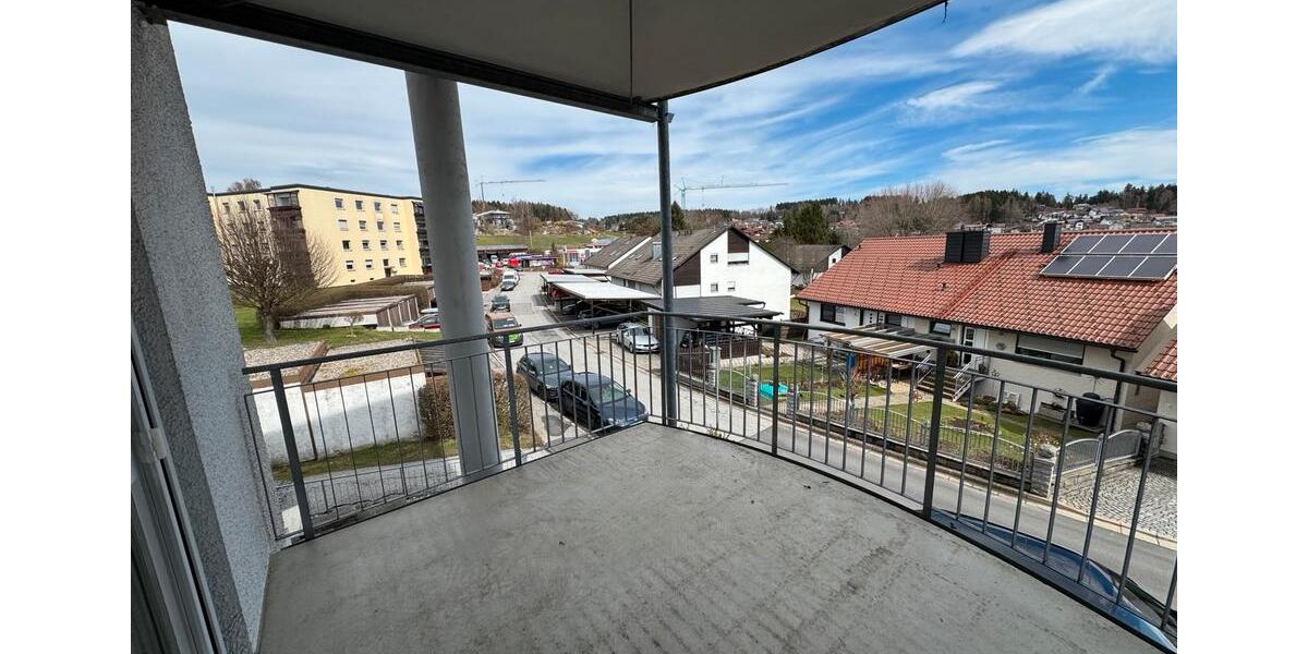 Etagenwohnung Regen - 3 Zimmer, 76 m&sup2;, 550&euro; | Angebot:26071638