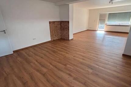 Wohnung Borken (Hessen) - 1 Zimmer, 120 m&sup2;, 720&euro; | Angebot:26045046