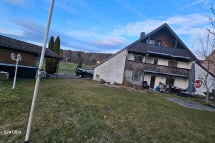 Wohnung Hilders - 3 Zimmer, 90 m&sup2;, 650&euro; | Angebot:26265646