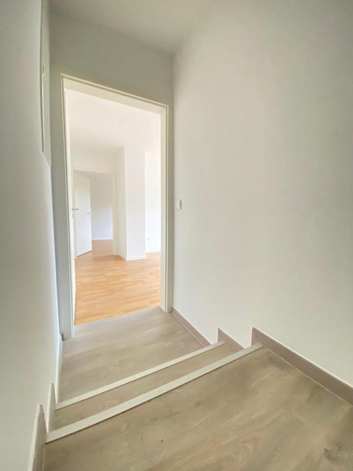 *** ERSTBEZUG NACH SANIERUNG *** Sehr helles 2-Zimmer Single-Apartment im Souterrain *** zimmer
