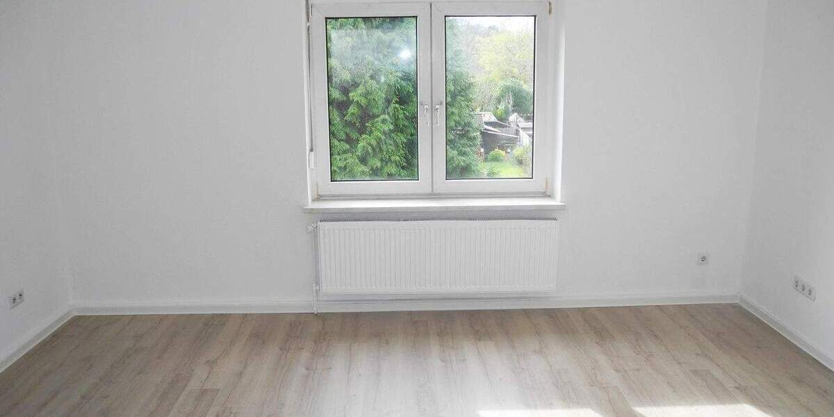 Etagenwohnung Herne Wanne - 2 Zimmer, 65 m&sup2;, 500&euro; | Angebot:24033292