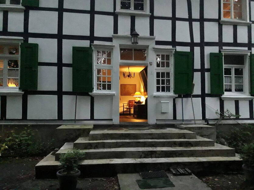 Lichtdurchflutete Wohnung im Grünen