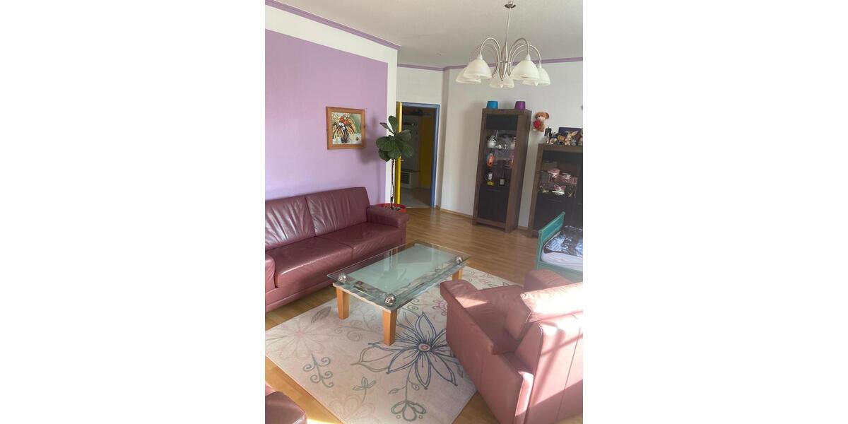 Etagenwohnung Bützow - 4 Zimmer, 100 m&sup2;, 1.300&euro; | Angebot:25961025