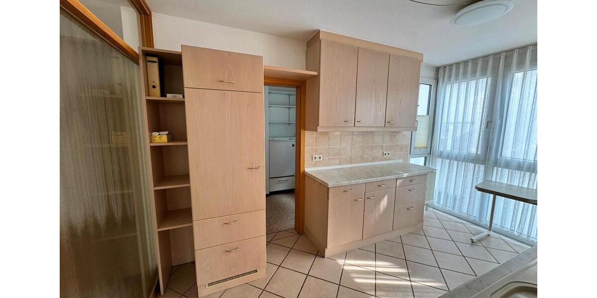 Etagenwohnung Dossenheim - 3 Zimmer, 125 m&sup2;, 1.800&euro; | Angebot:26030736