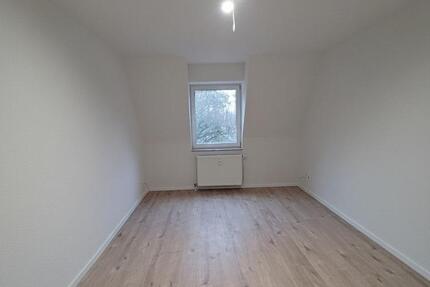 1,5-Zimmer-Wohnung mit Dachgeschosscharme – Bochum-Werne 1 zimmer