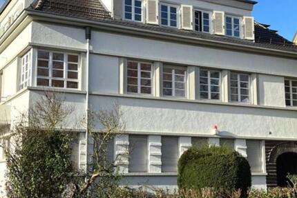 Wohnen mit Charakter! Helle 4-Zi.-Wohnung in zentraler Lage von privat zu vermieten! 4 zimmer