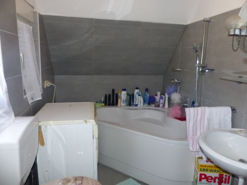 5-Zimmer-Mietwohnung in 97534 Hergolshausen zwischen Schweinfurt und Würzburg (ID 757) - Etagenwohnung Waigolshausen Waigolshausen | Angebot:23042637